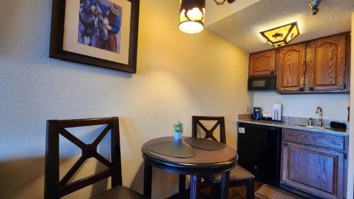 River Ranch Apartment | River Ranch Ground Floor Condo Steps to Rodeo and Saloon! 139