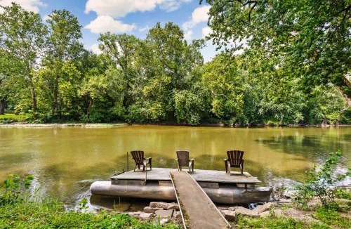 Fishers House | River Retreat Secluded Oasis with Hot Tub-Family Friendly