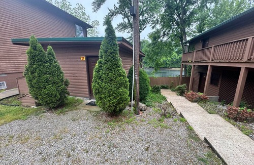 Mountain Home House | Riverfront Cabin on North Fork River - CWTR27