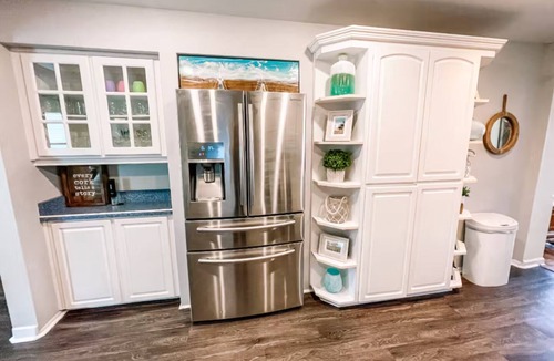 Elizabeth Mcbrides Raulersons House | Riverfront Retreat - Pool & Hot Tub - Mins from Beach, Speedway, & Ocean Center!