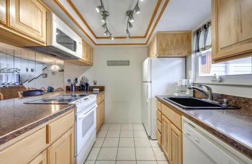 Welaka House | Riverfront Weleka Condo w/Dock & Pool Access