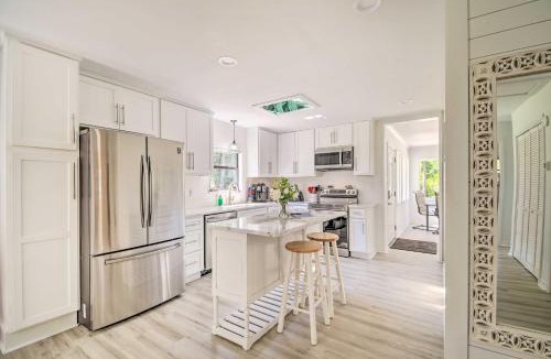 Foley House | Riverside New Magnolia Springs Home w/Dock, Beach