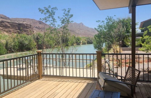 Truth or Consequences House | Riverside Retreat ~ Relaxing river and mountain views