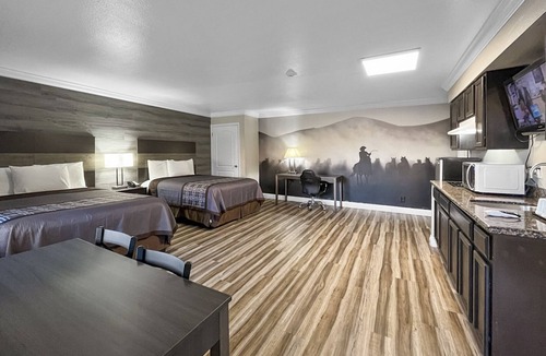 Clovis Hotel | Rodeo Lodge