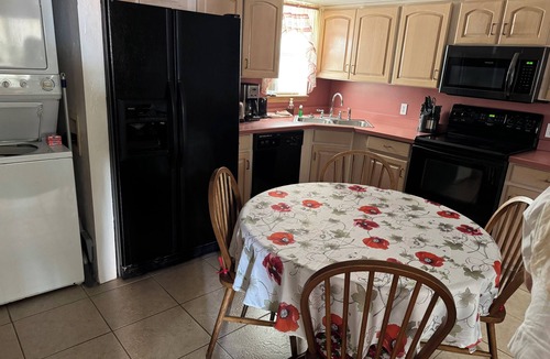 South Peninsula Historic District Apartment | Room 14-2/2-Kitchen-Courtyard View-2nd floor