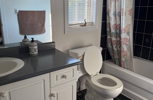 Brampton House | Room in Brampton Downtown, 15 minutes from Toronto International Airport