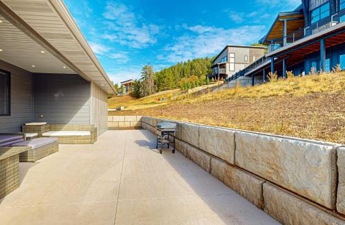 Sturgis House | Ruddy's Cabins