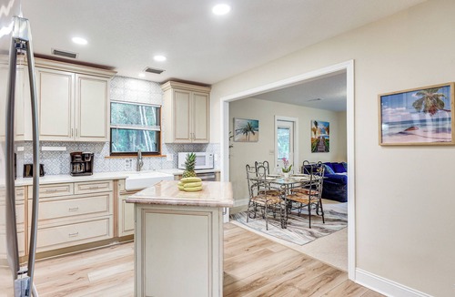 Fruit Cove Cottage | Rural Retreat! Florida Cottage w/Screened Patio