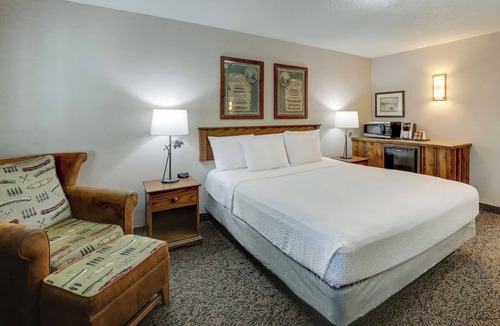 St. Joseph Hotel | Rustic Charm Meets Modern Comfort near Pony Express Museum