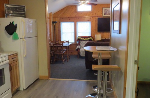 Barbeau Cottage | Ruthie's Cottage Charming 3-bedroom cottage with WiFi in Barbeau. 20 m Sault, Mi