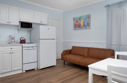Pass-a-Grille Hotel | Sabal Palms Inn