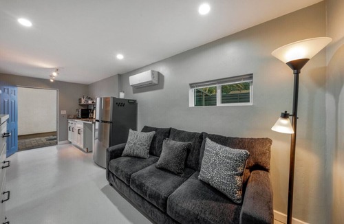 Sam Hughes House | Sam Hughes/1 BD 1 BA/Shared Yard/Casita