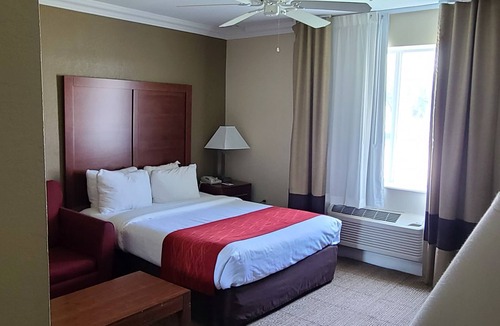 Central Oklahoma City Hotel | SAMIR Stay at NW Expressway