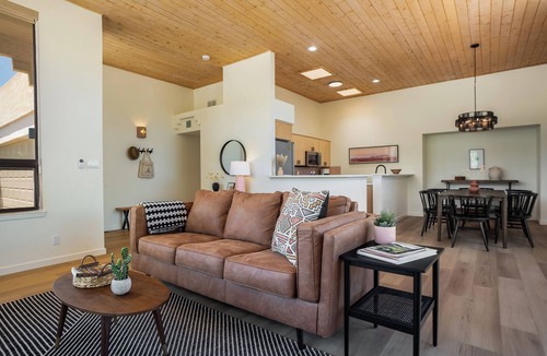Northeast Heights House | Sandia Sun - enjoy "watermelon sunsets" in this brand new listing!