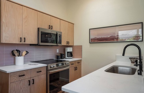 Northeast Heights House | Sandia Sun - enjoy "watermelon sunsets" in this brand new listing!