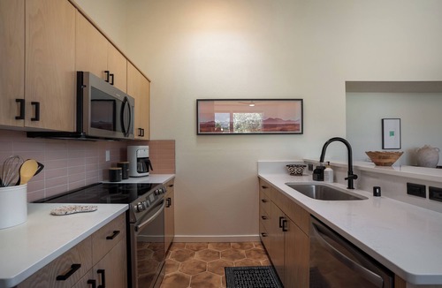 Northeast Heights House | Sandia Sun - enjoy "watermelon sunsets" in this brand new listing!