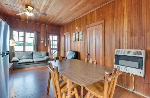 Cedarville House | Sandy Beach & Sunset Views: Lakefront Escape!