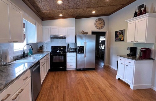 Grand Isle House | Sassy Seagull Beachfront and Sunrise