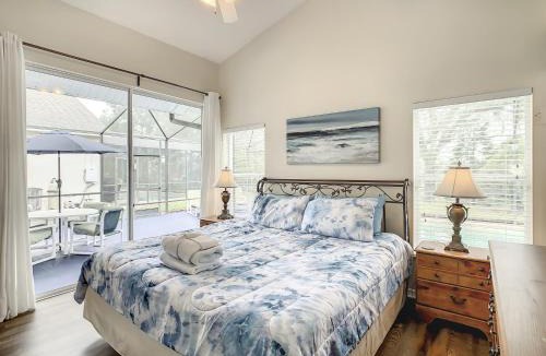 Four Corners House | Screened pool home w arcade & resort perks