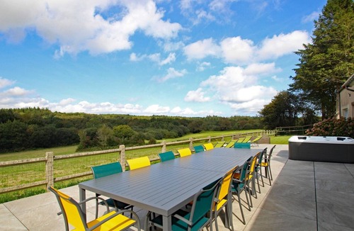 Saint-Germain-de-Tournebut Cottage | Secluded house with garden and private spa in Normandy