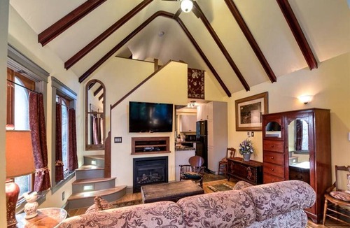 Powassan Cottage | Secluded and Romantic Cottage Rental with Stunning Gardens in Powassan, Ontario