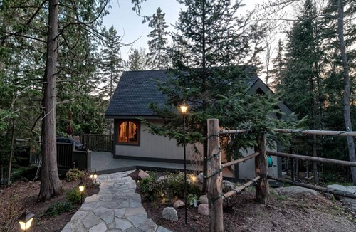Powassan Cottage | Secluded and Romantic Cottage Rental with Stunning Gardens in Powassan, Ontario