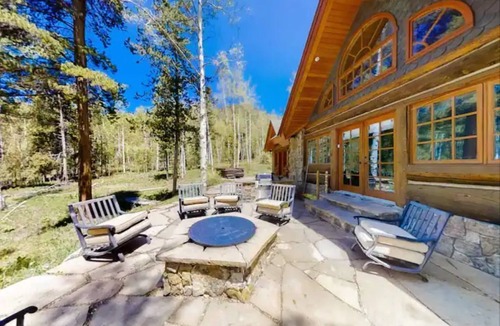 Granby Cabin | Secluded log cabin on Hurd Creek + Weddings/Events ♥
