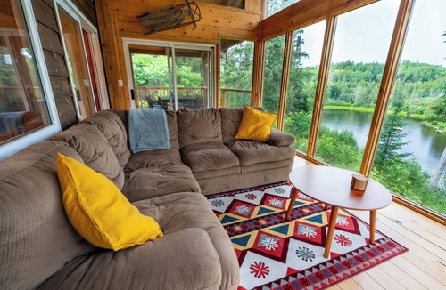 Bancroft Cottage | Secluded Luxury Cottage with Sauna, Private Swimming & Trails