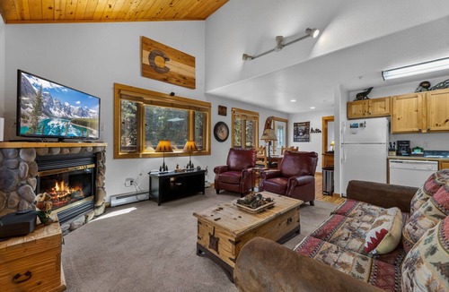 Fall River Estates Condo | Secluded Riverfront Condo Serene Close to RMNP