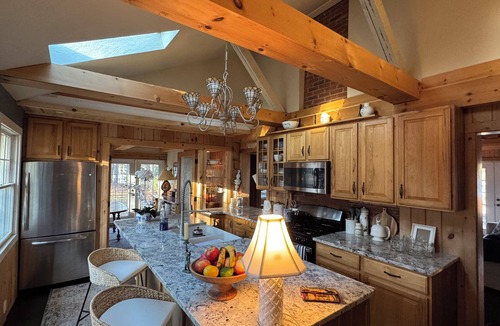 Eagle River Cottage | Serene Dragonfly Point at Meta Lake: 3-acre property on private lake