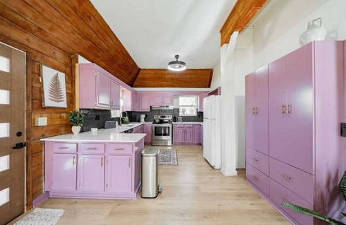 Van Alstyne House | Serene peaceful Purple Pyramid Escape 2 Bed 2 Bath
