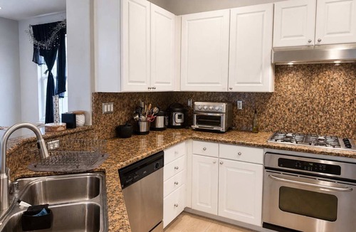 Bayshore Heights House | Serene Two-Bedroom Stay Near the Pacific
