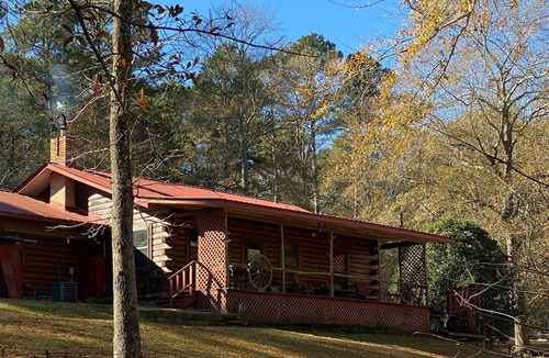 Farmerville House | Serene Waterfront Home on Lake D'Arbonne