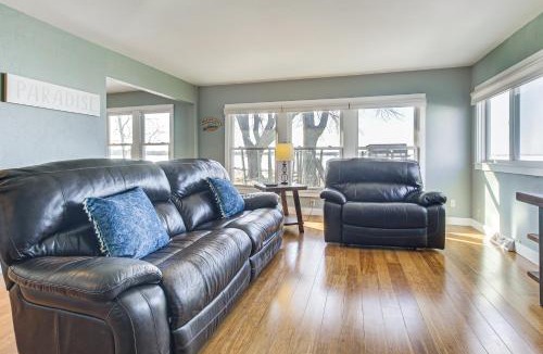 Cecil House | Shawano Lake House w/Boat Dock, Kayaks, & Grill!