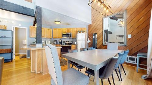 Mammoth Lakes House | Sherwin Villas Retreat DT
