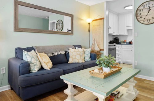 El Centro Beach Condo | Shore Thing Studio Stay