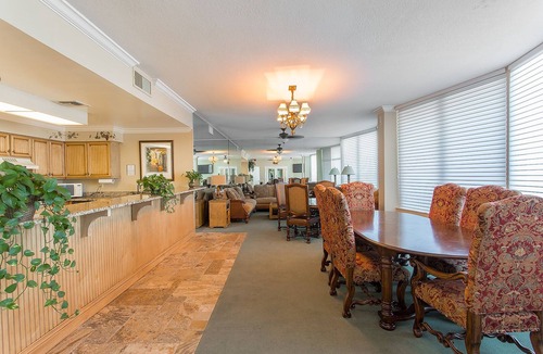 Daytona Beach Shores Condo | Shores Club by Distinctive Beach Rentals