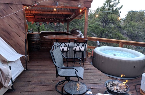 Hot Springs RV Rental | Sibley Bell Tent 2 @EvansCliff, Hot Tub! Beautiful Canyon High-rise deck