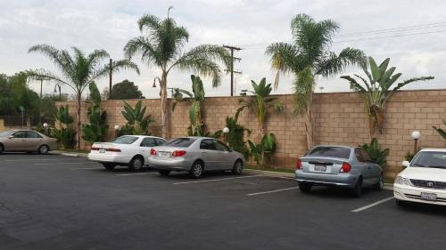 South el Monte Hotel | Sierra Inn