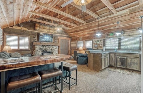 Big Creek Cabin | Sierra Mountain nest