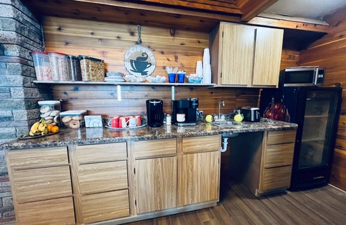 Silver City Hotel | Silver Sands Hotel RV Park