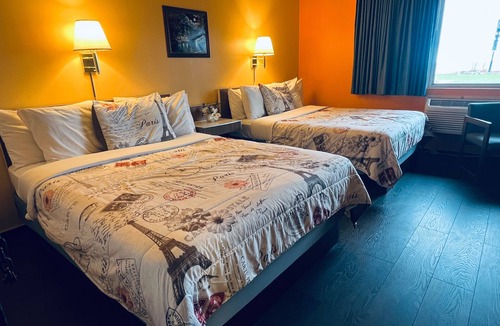 Silver City Hotel | Silver Sands Hotel RV Park