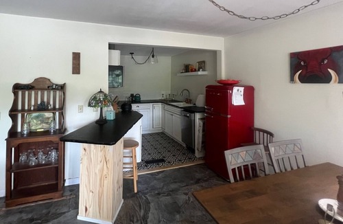 Rockwell Cabin | Simple 3 Bedroom Family Cabin on a Quiet Lake Hamilton Cove