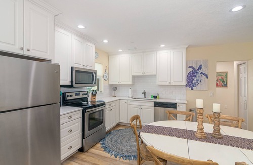Cocoa Beach House | Sizzling Prices-COOL Summer Retreat