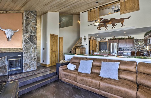 Silvercreek Condo | Ski, Soak & Explore! Granby Getaway w/Mtn Views