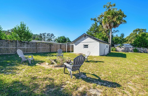 Homosassa Apartment | Sleek Studio Bunk 2 Mi to Chassahowitzka River!