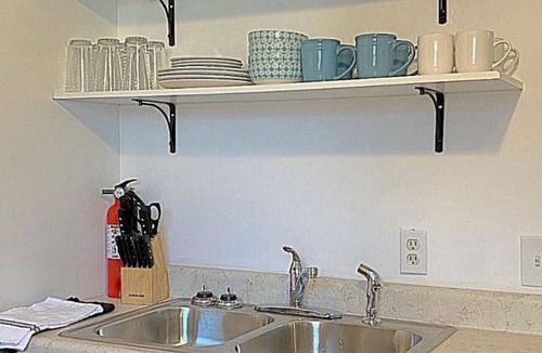 Dayton Apartment | Sleeps 18! 11 Beds, 6 Bedrooms + WIFI!