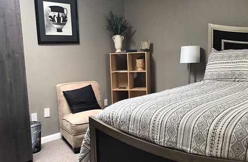 West Bluff House | Sleeps 20+, 7 Bedrooms, family friendly and perfect for traveling work teams.