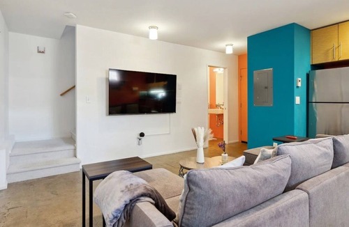 Mount Baker House | Smart Minimal 3b/2.5b House w Parking