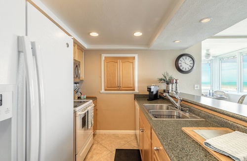 New Smyrna Beach Condo | 🌴 Smyrna Beach Club 401 🌊 Lux 1 Bedroom | 1 Bathroom | Corner Unit